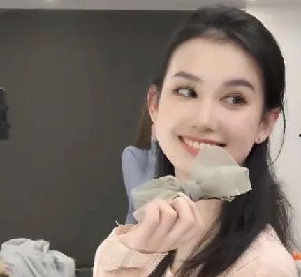 网红分手和吃瓜网友,分手背后的真相